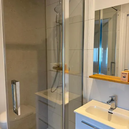 M111 Marquer Joli Moderne